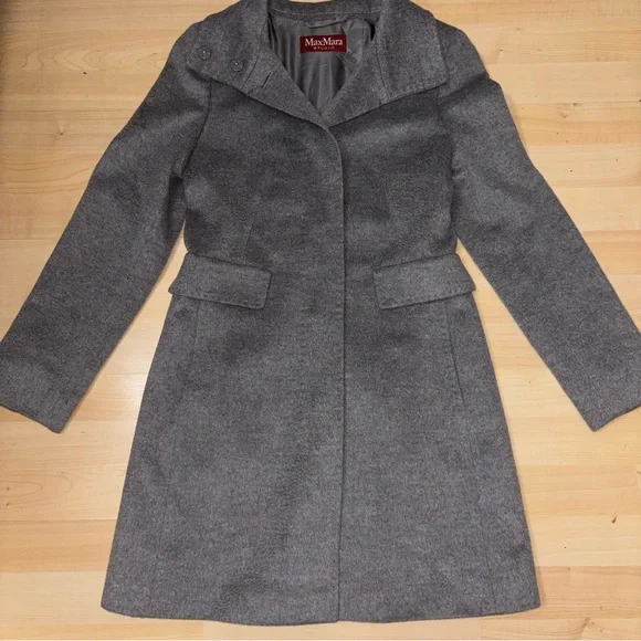 Max Mara Studio Agnese Virgin Wool FunnelNeck Grey Coat Sz 2 Designer Minimalist